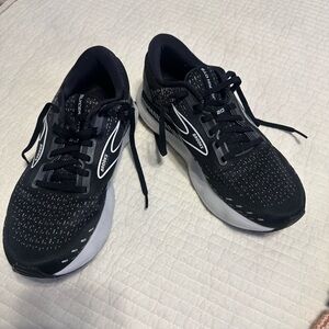 Brooks Men’s Size 7.5 Glycerin GTS 20 Shoes